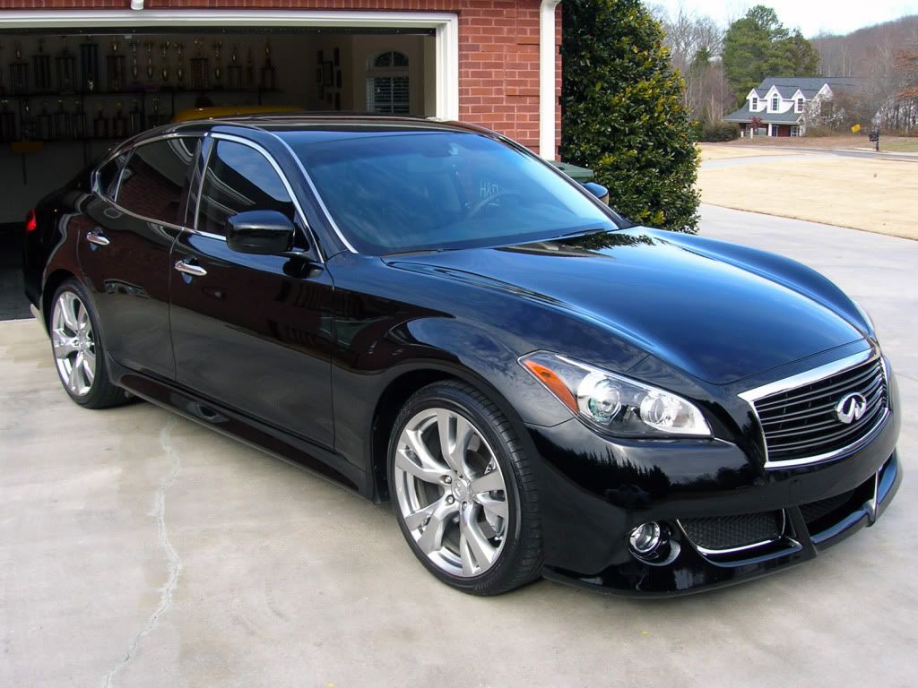 ShowcarMD 2011 Infiniti M56S